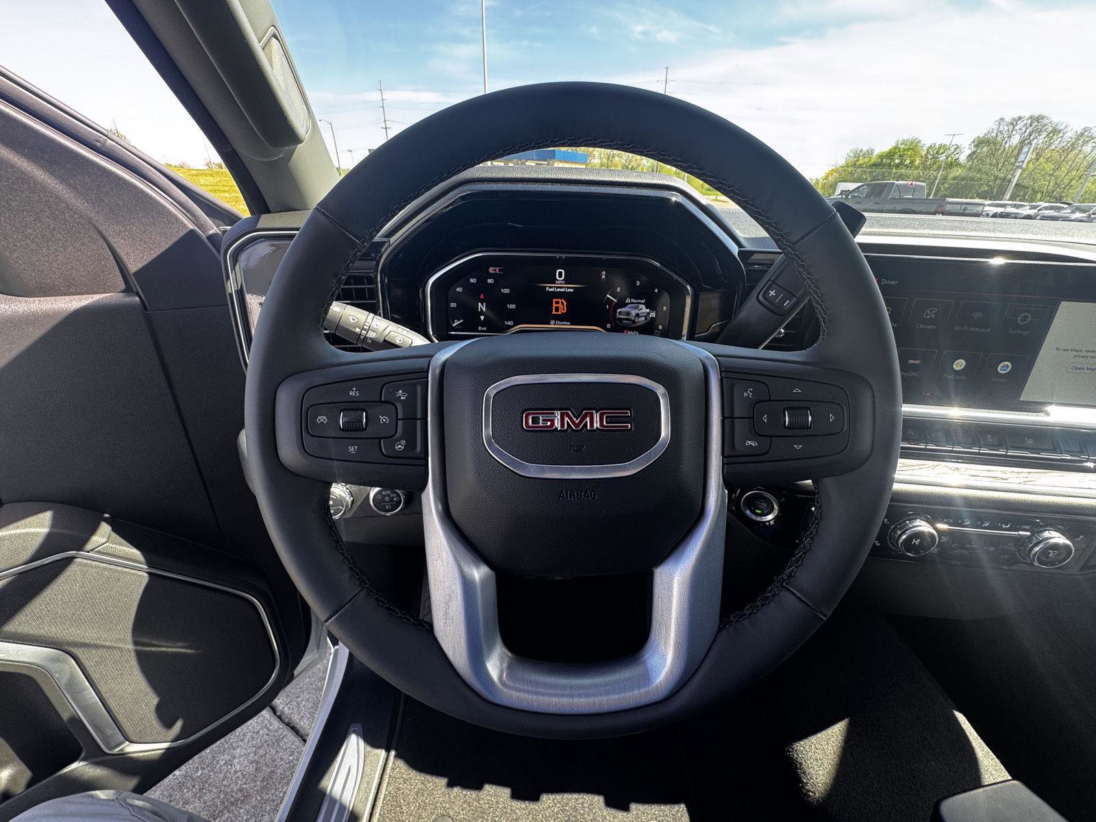 Used 2025 GMC Sierra 1500 SLT AWD/4WD image 20