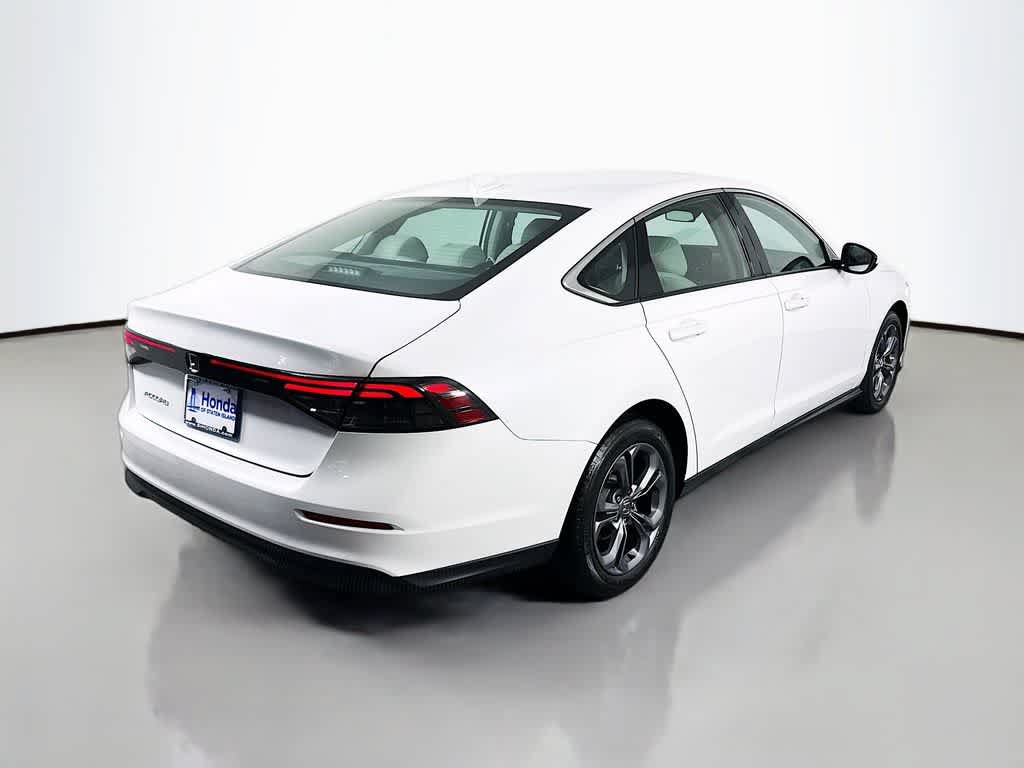 Certified 2023 Honda Accord EX image 7