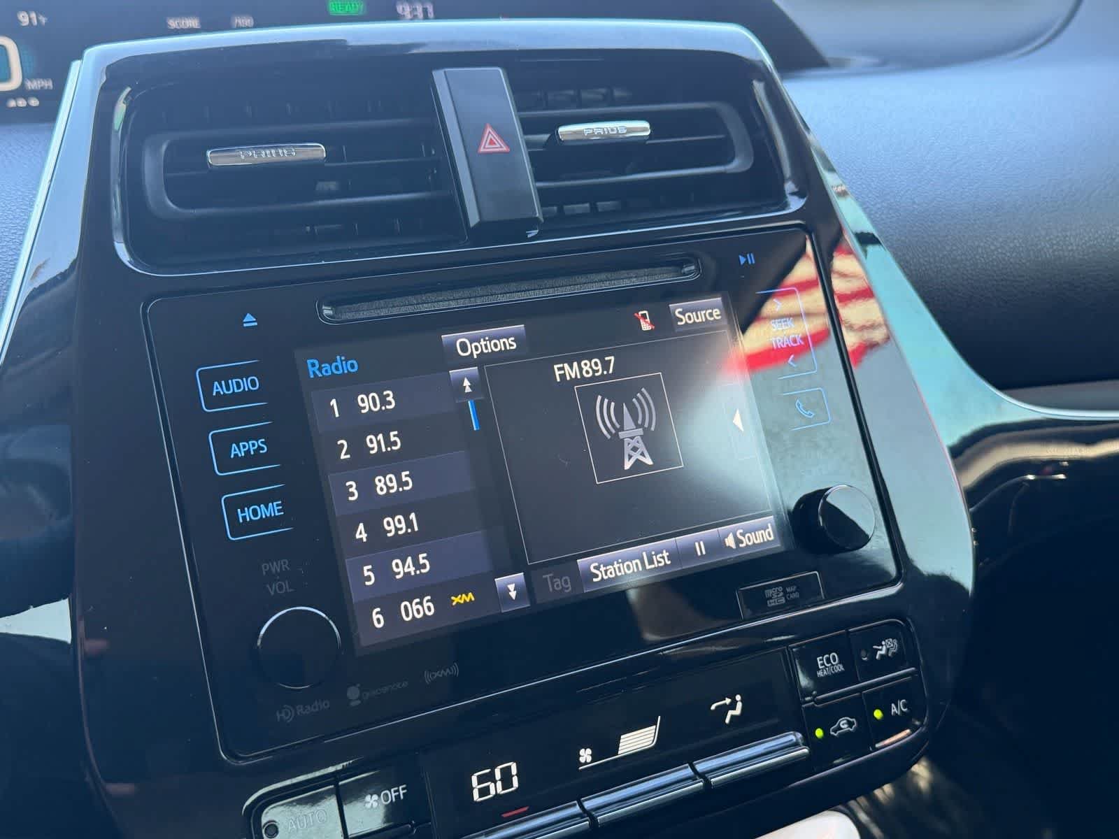 Used 2018 Toyota Prius Three FWD image 21