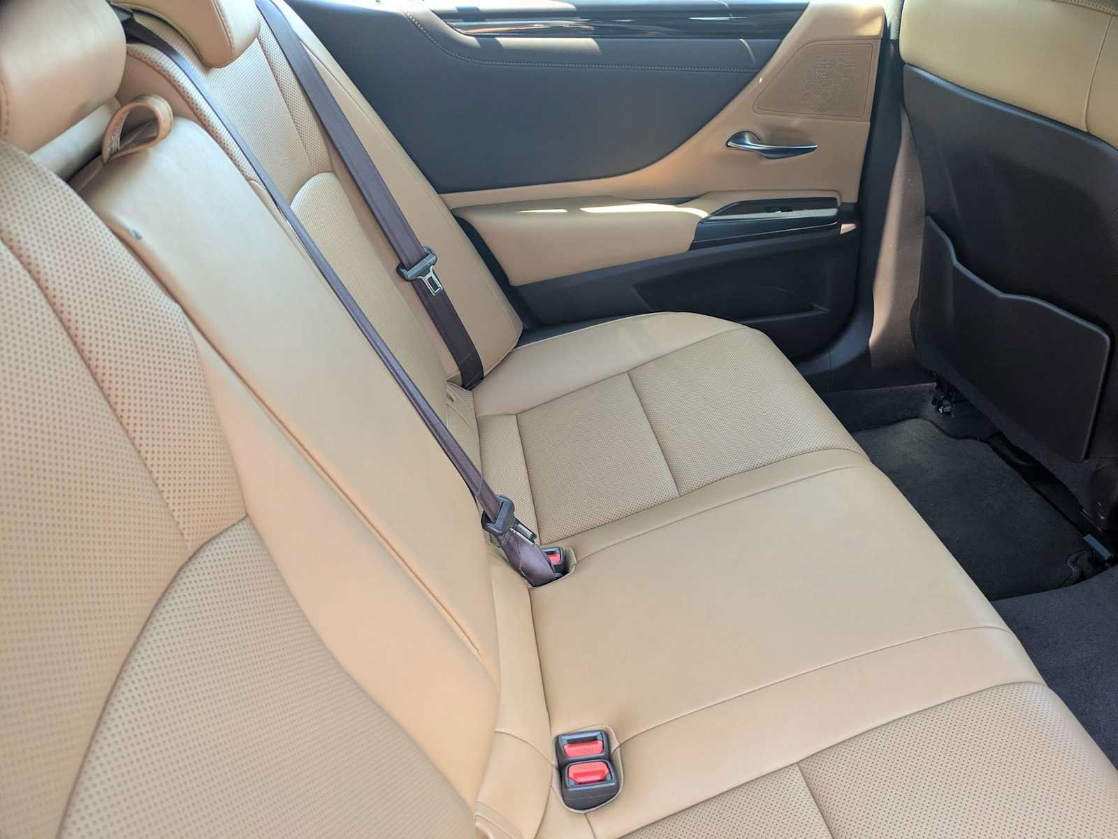 Used 2019 Lexus ES 300h w/ Premium Package FWD image 23