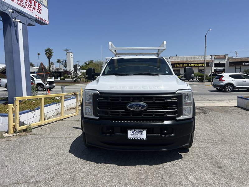 Used 2023 Ford F550 Luxury RWD image 4