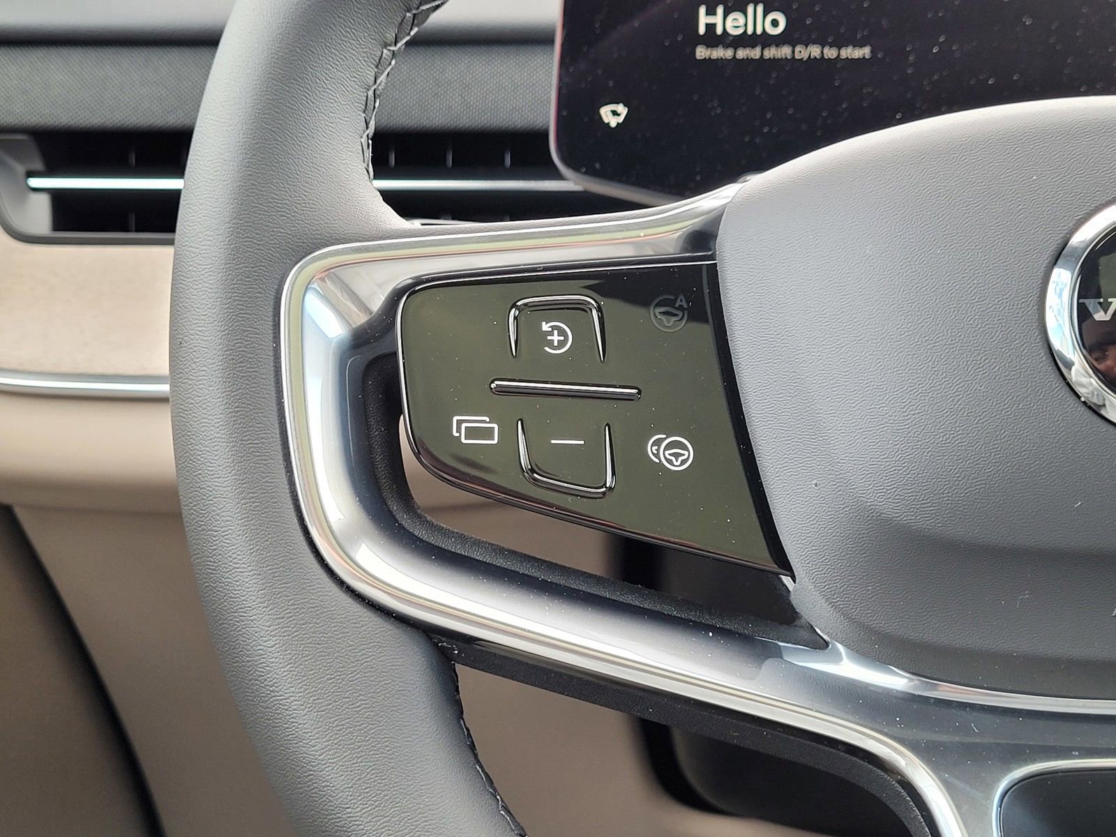 New 2026 Volvo EX90 Plus image 16