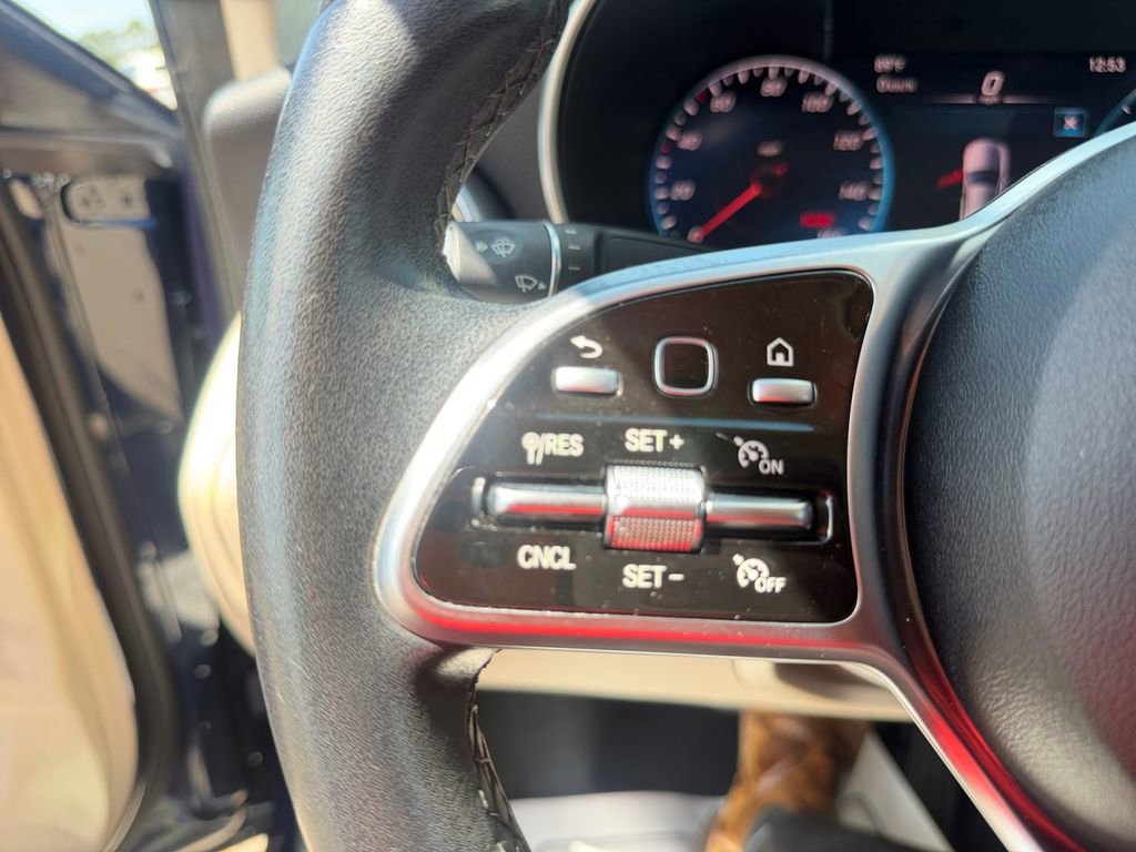 Used 2021 Mercedes-Benz C 300 Sedan image 21