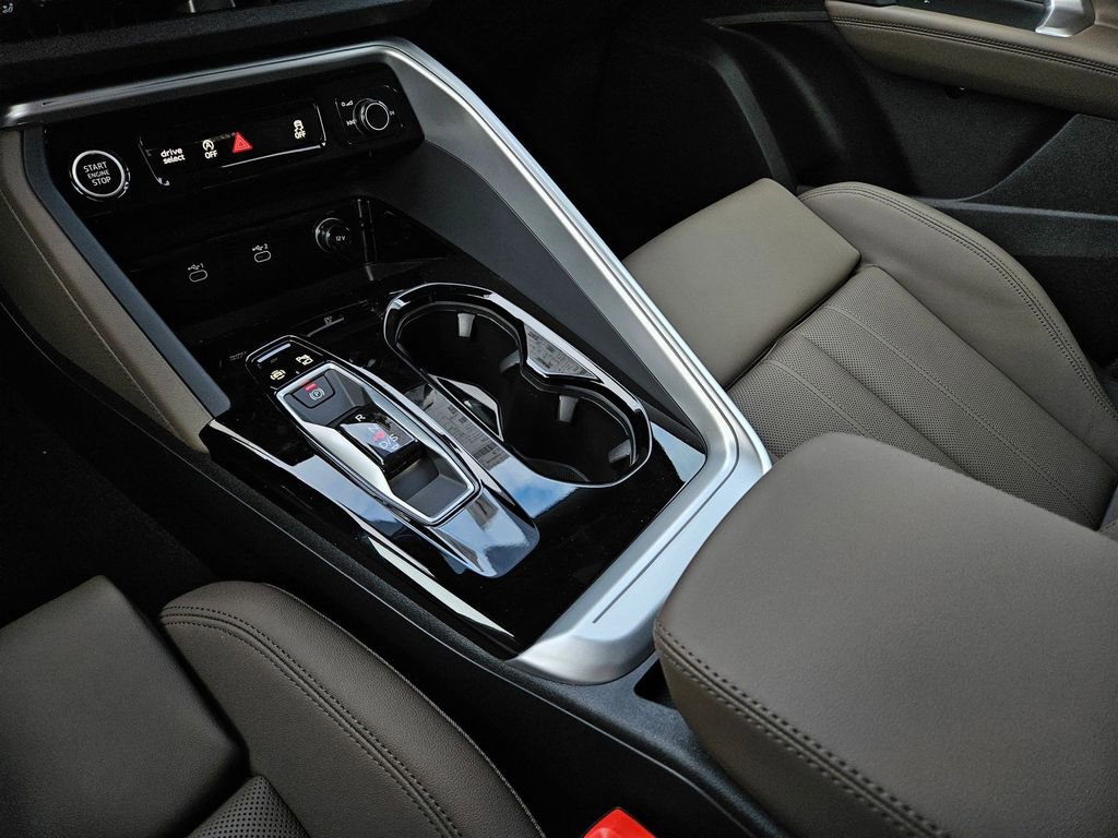 New 2025 Audi Q5 Premium Plus image 14