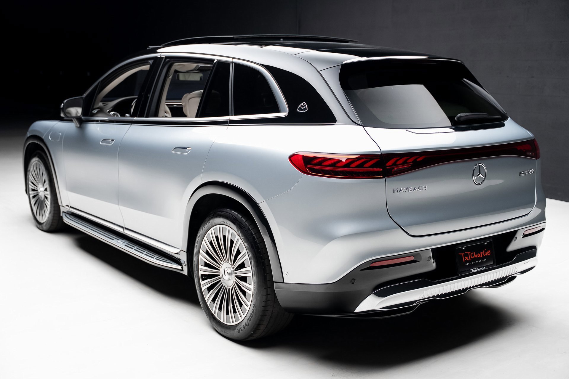 Used 2024 Mercedes-Benz Maybach EQS 680 4MATIC image 25