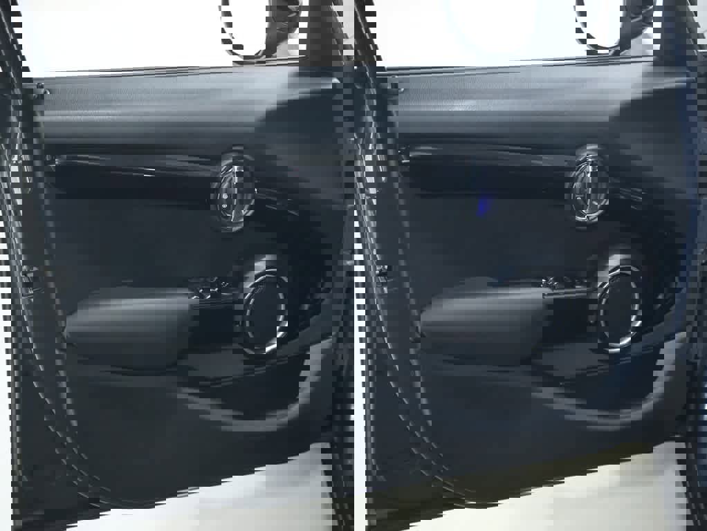 Used 2015 MINI Cooper S image 16