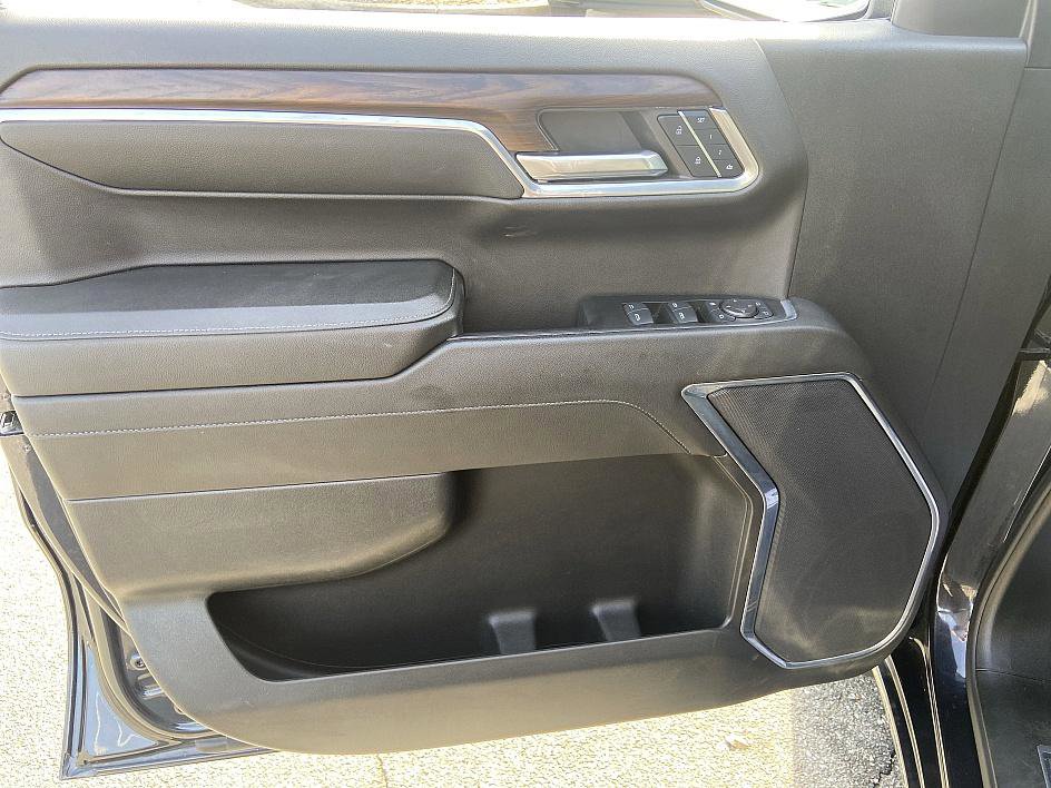 Used 2024 GMC Sierra 1500 SLT image 9