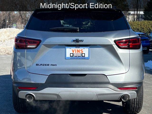 Used 2025 Chevrolet Blazer LT w/ Midnight/Sport Edition image 3