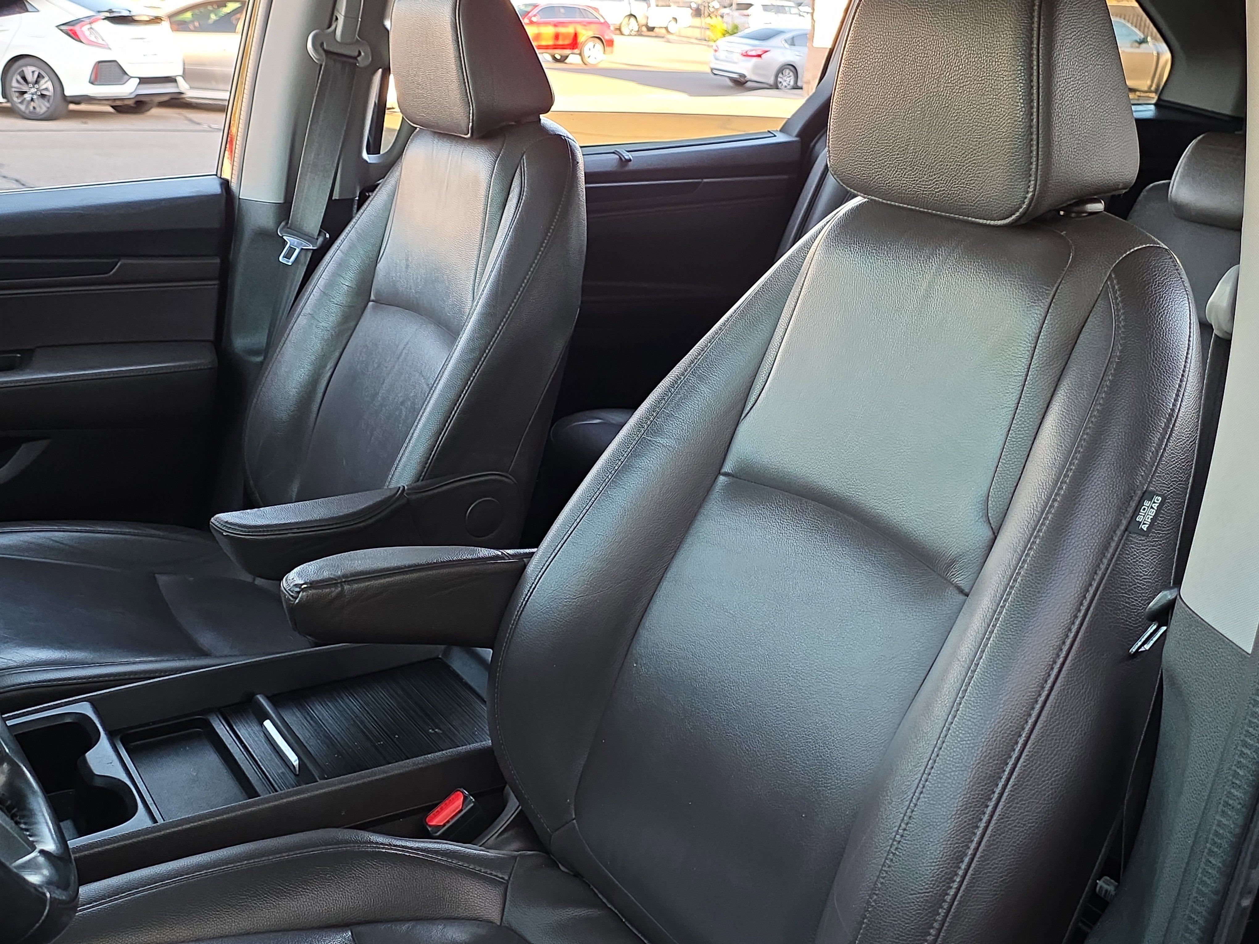 Used 2018 Honda Odyssey EX-L image 12