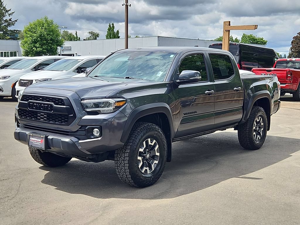 Used 2021 Toyota Tacoma TRD Off-Road w/ Technology Package AWD/4WD image 3