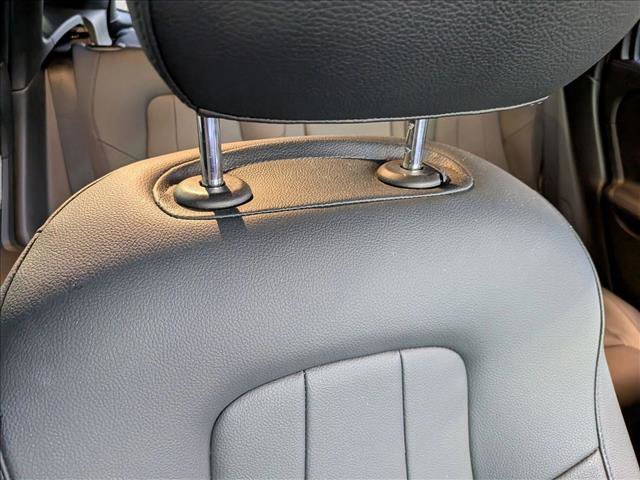 Used 2023 Mercedes-Benz GLA 250 4MATIC w/ Premium Package image 18