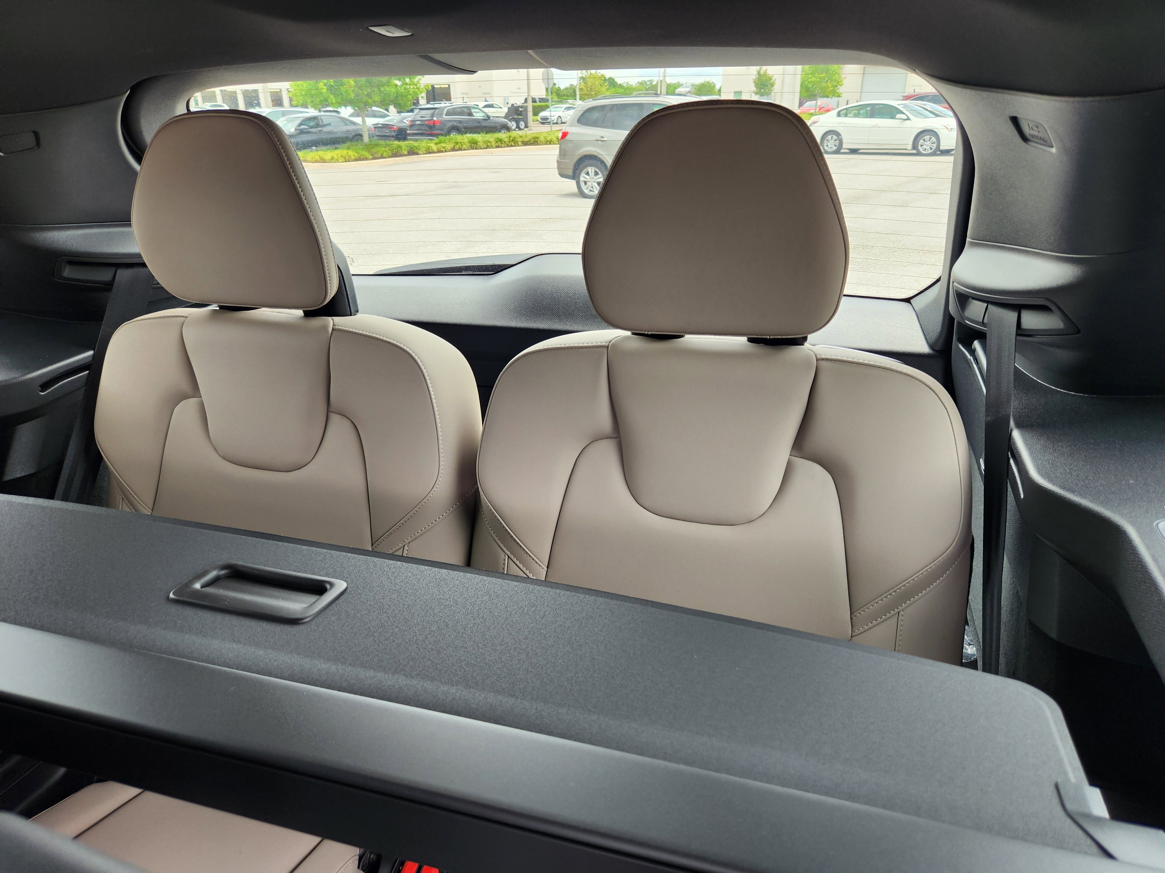 New 2025 Volvo XC90 T8 Plus w/ Protection Package image 19