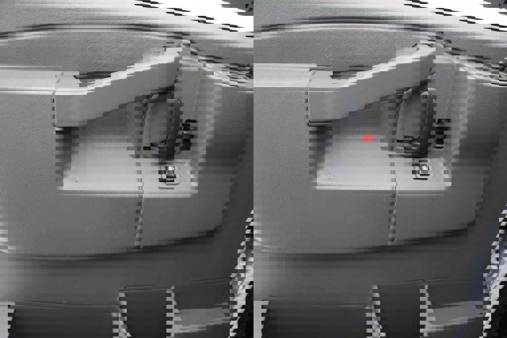 Used 2023 Chevrolet Express 3500 LS image 14