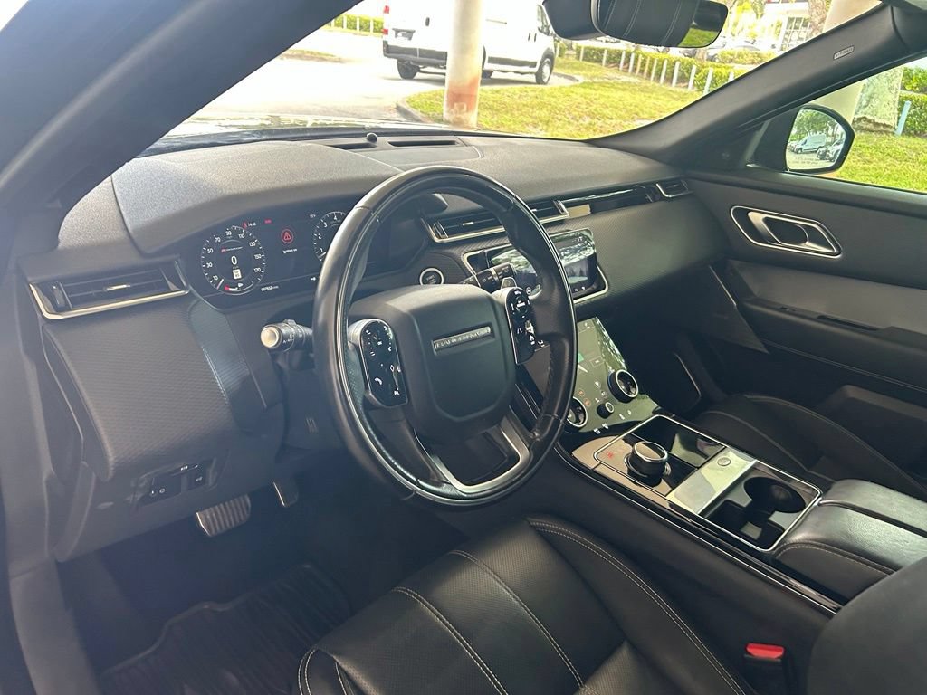 Used 2019 Land Rover Range Rover Velar R-Dynamic SE AWD/4WD image 6