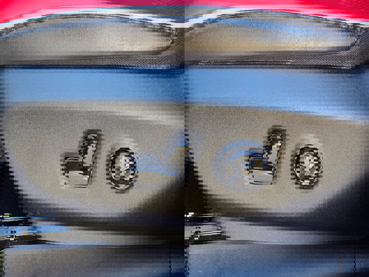 Used 2020 Chrysler Pacifica Limited w/ Quick Order Package 27H Red S image 11