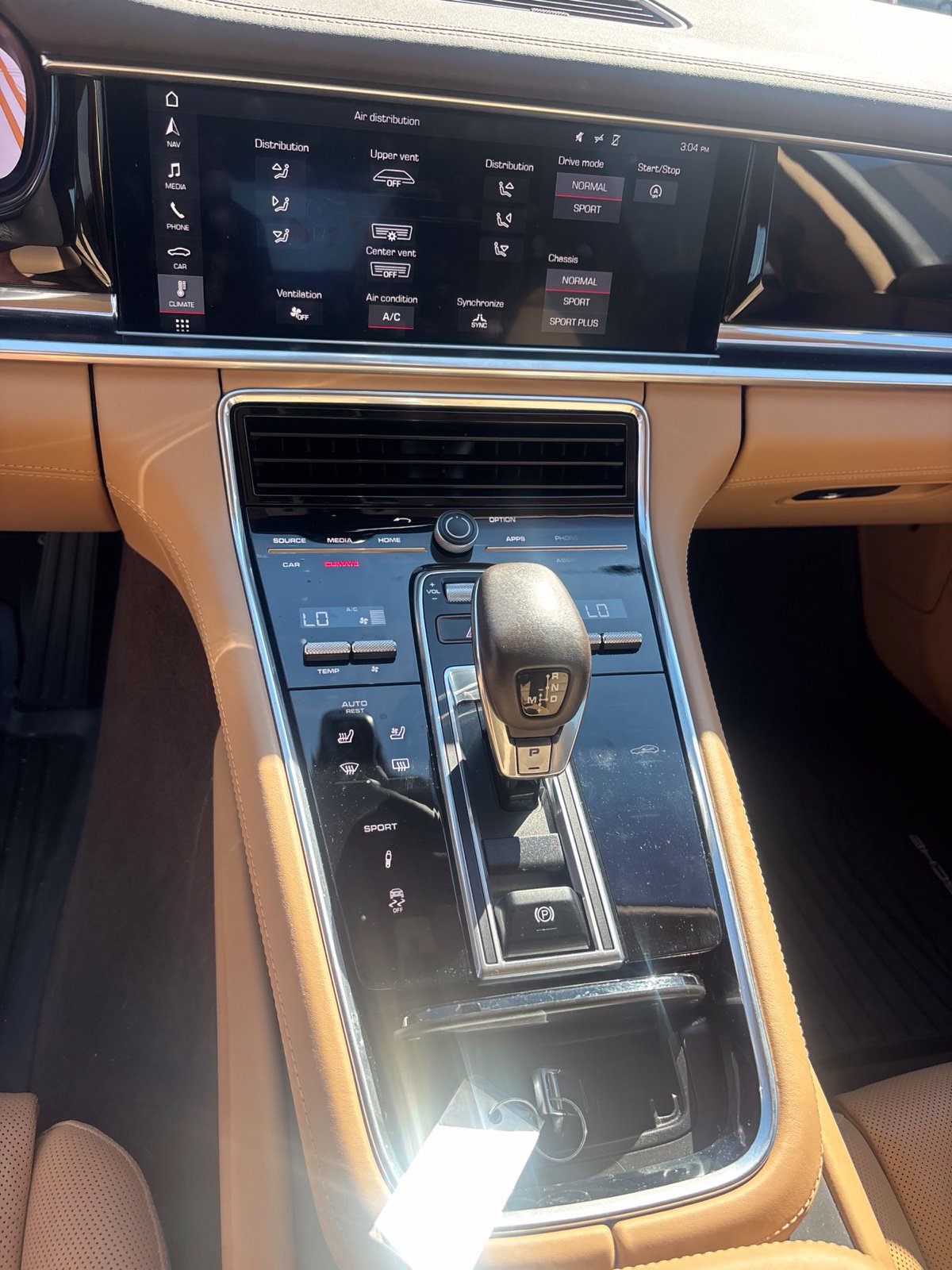 Used 2019 Porsche Panamera image 12