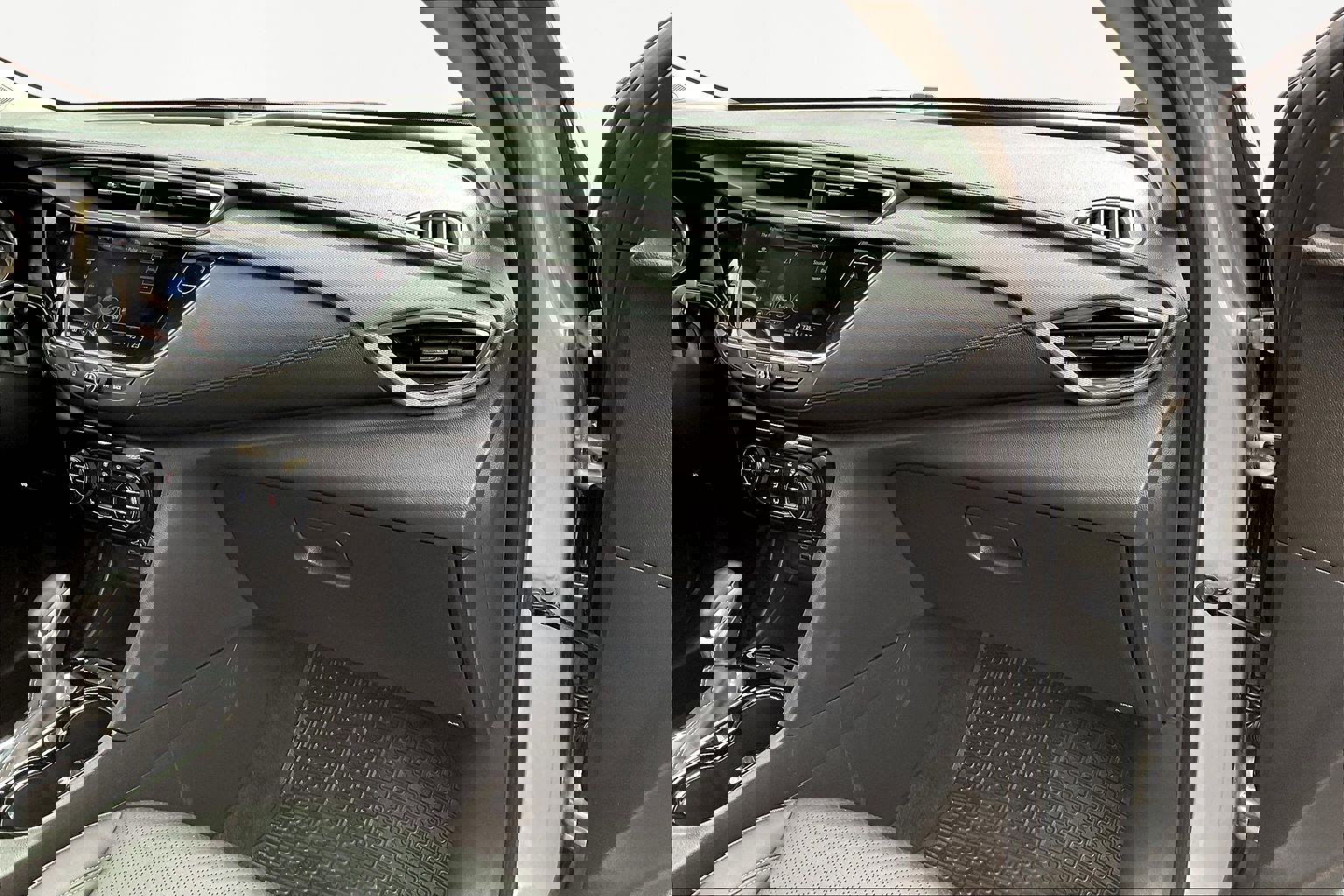 Used 2023 Buick Encore GX Essence w/ Experience Buick Package image 27