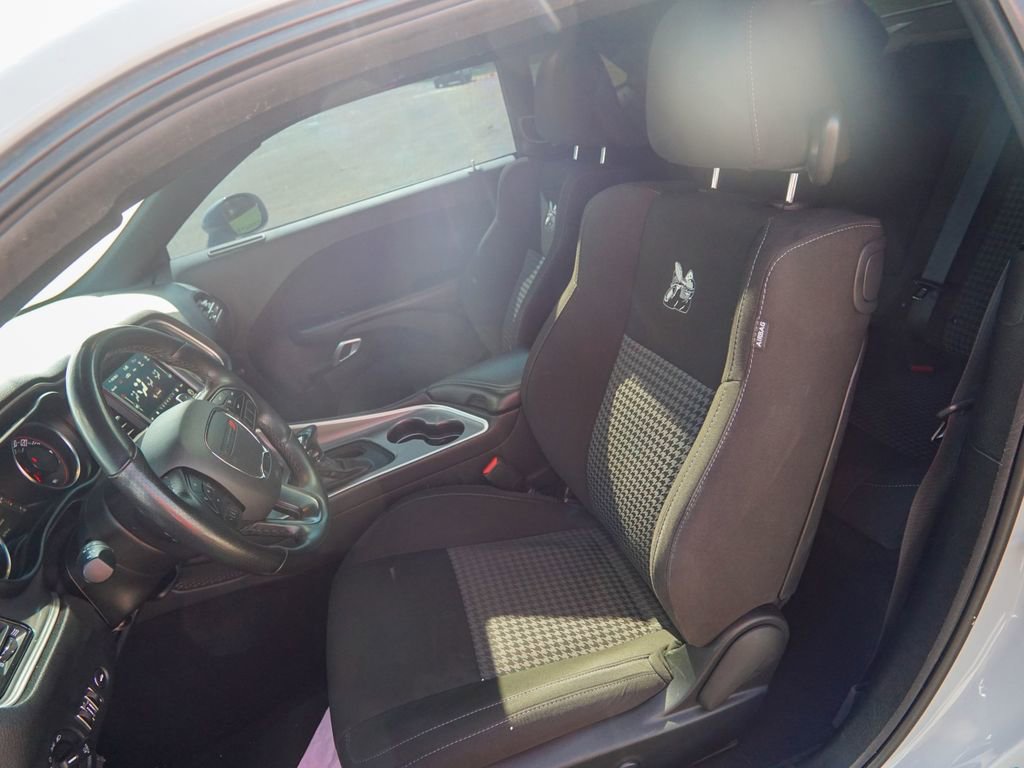 Used 2022 Dodge Challenger R/T Scat Pack w/ Driver Convenience Group image 16