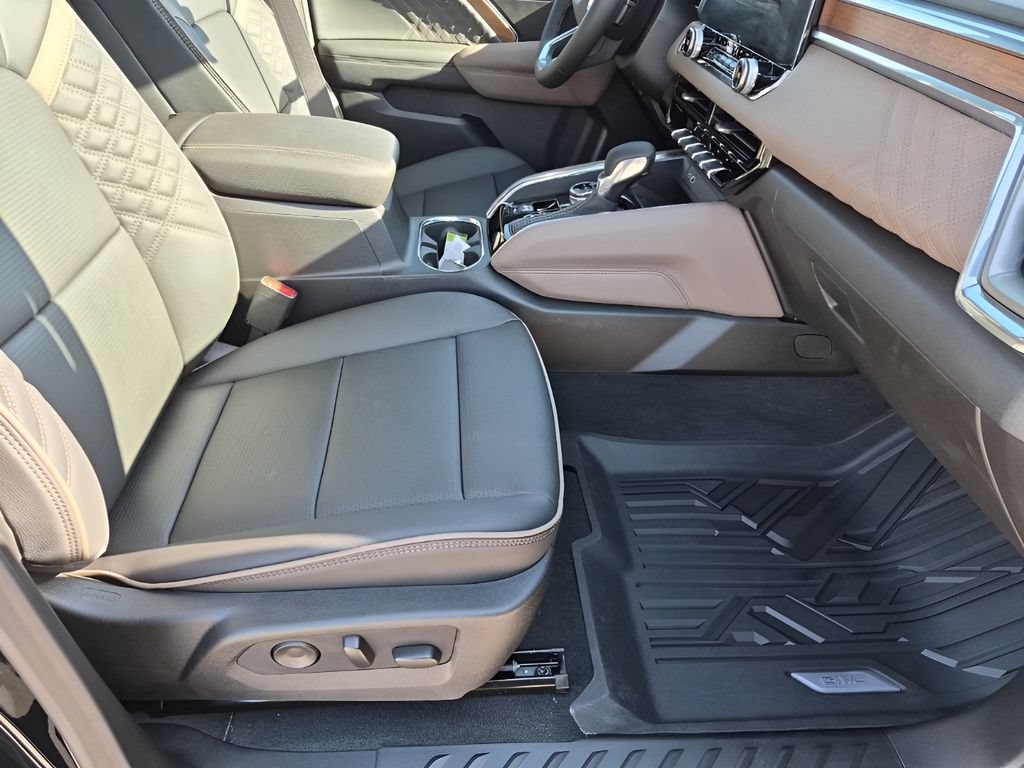 New 2026 GMC Canyon Denali w/ LPO, Denali Black Edition AWD/4WD image 21