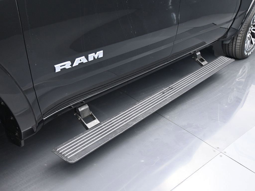 New 2025 RAM 1500 Limited image 23