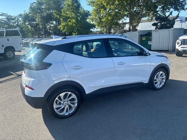 Used 2023 Chevrolet Bolt EUV LT w/ Comfort Package FWD image 10