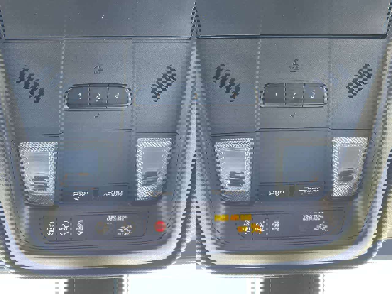 Certified 2024 Cadillac XT5 Luxury image 29