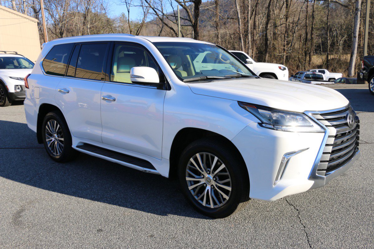 Used 2018 Lexus LX 570 4WD image 10