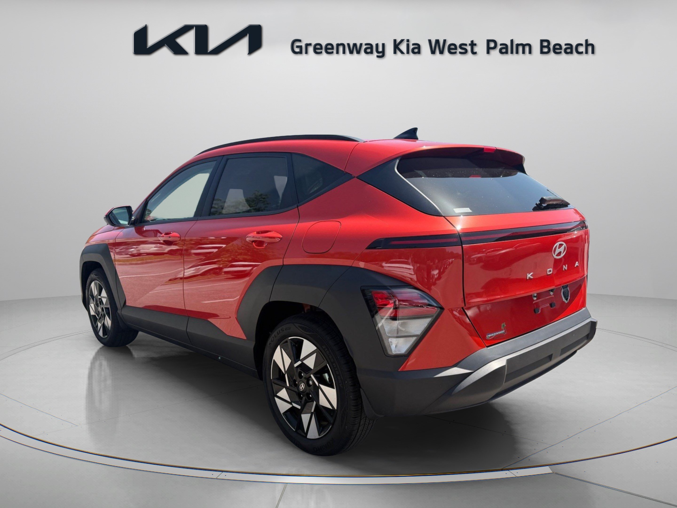 Used 2025 Hyundai Kona SEL FWD image 5