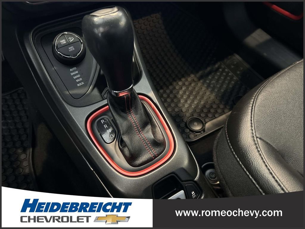 Used 2018 Jeep Compass Trailhawk w/ Navigation Group AWD/4WD image 22
