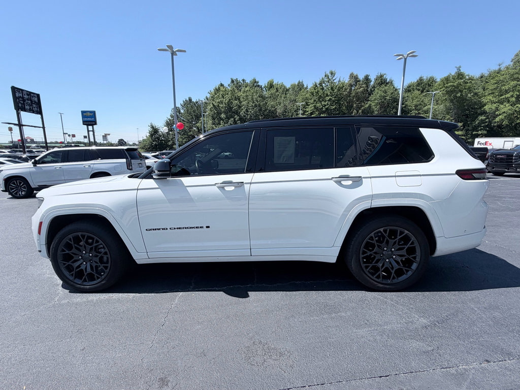 Used 2024 Jeep Grand Cherokee L Summit w/ High Altitude Package AWD/4WD image 5