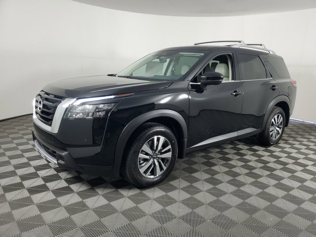 New 2025 Nissan Pathfinder SL image 8