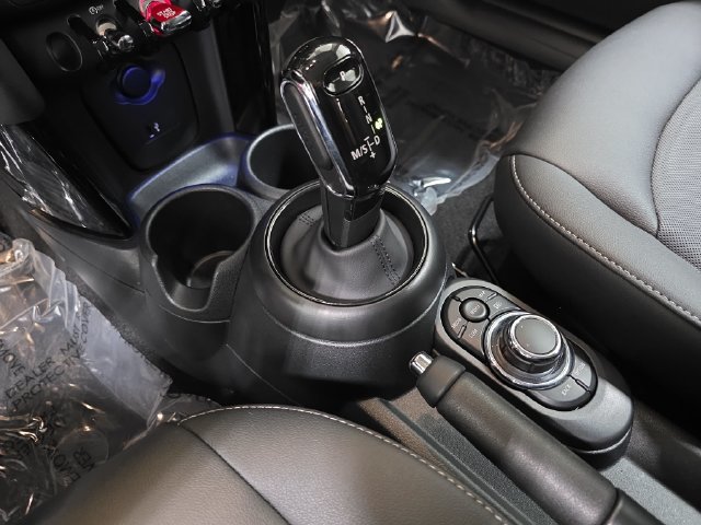 Certified 2024 MINI Cooper S FWD image 22