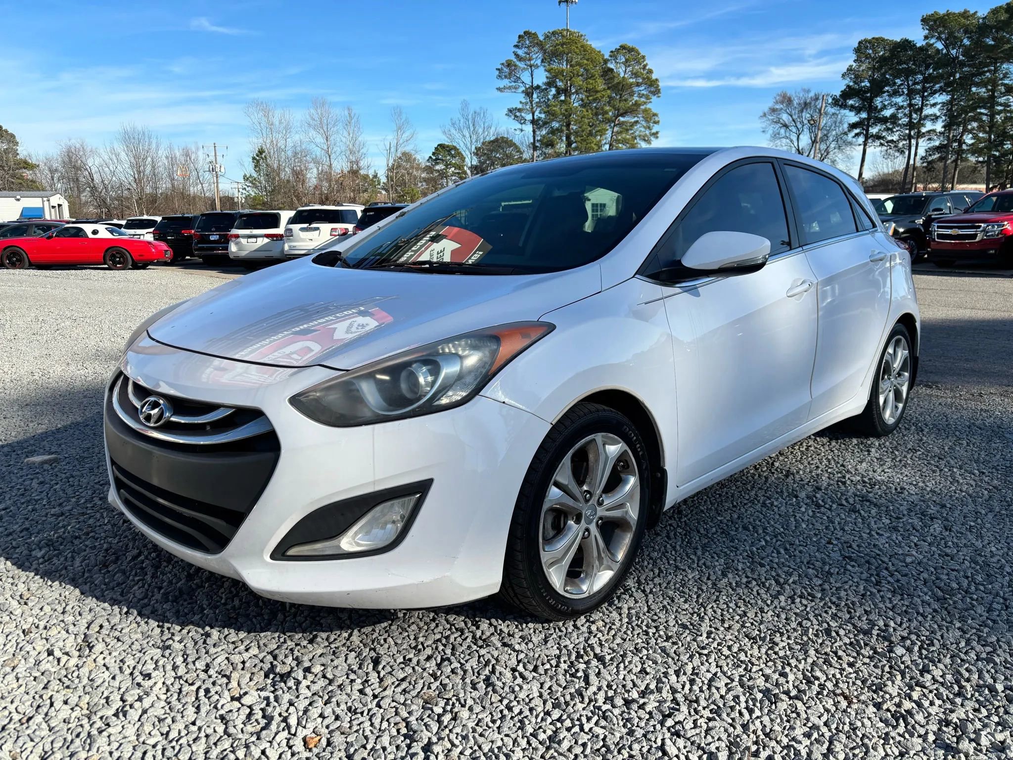 Used 2013 Hyundai Elantra GT w/ Tech Pkg image 3