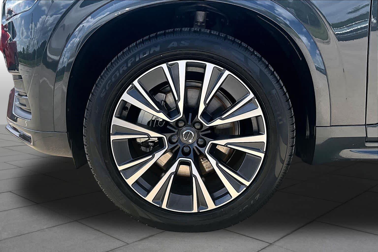 Used 2022 Volvo XC90 T6 Momentum w/ Advanced Package AWD/4WD image 10