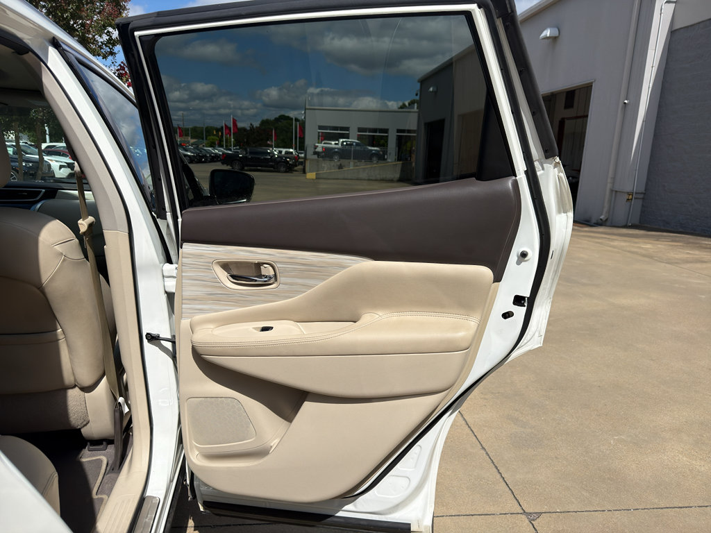 Used 2017 Nissan Murano SL w/ SL Technology Package FWD image 17
