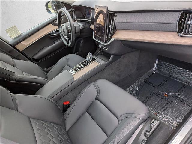 Used 2026 Volvo XC90 B5 Plus w/ Protection Package image 22