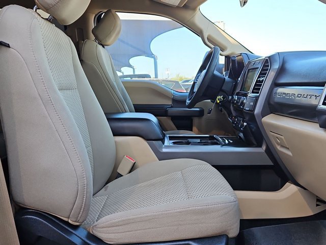 Used 2017 Ford F250 XLT w/ XLT Premium Package AWD/4WD image 17