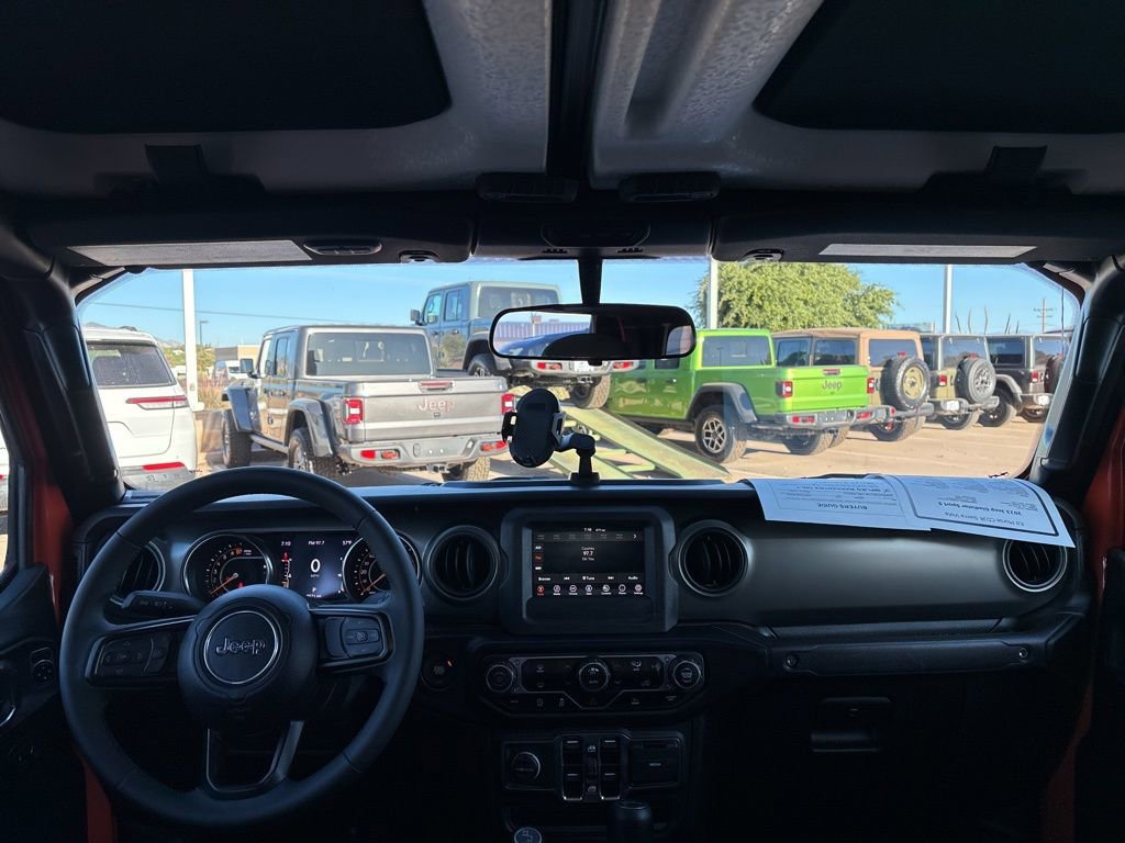 Used 2023 Jeep Gladiator Sport AWD/4WD image 41