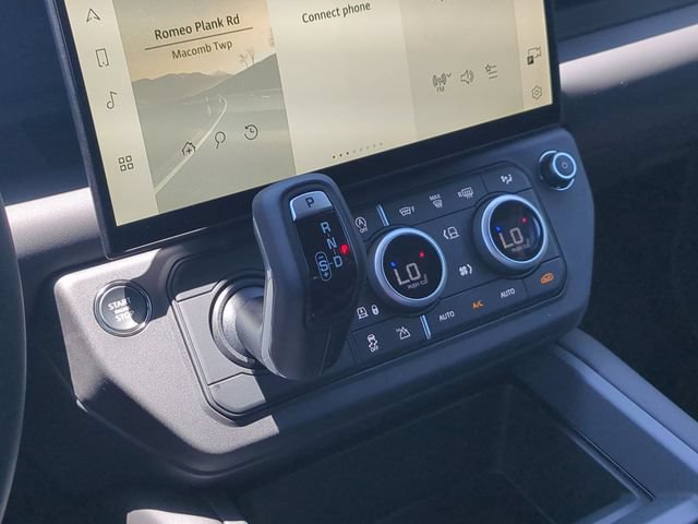 New 2026 Land Rover Defender 110 X-Dynamic SE AWD/4WD image 9
