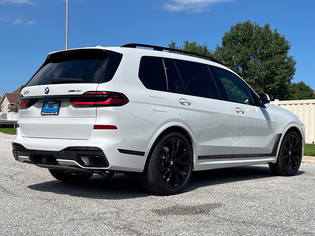 Used 2027 BMW X7 xDrive40i w/ M Sport Package AWD/4WD image 9