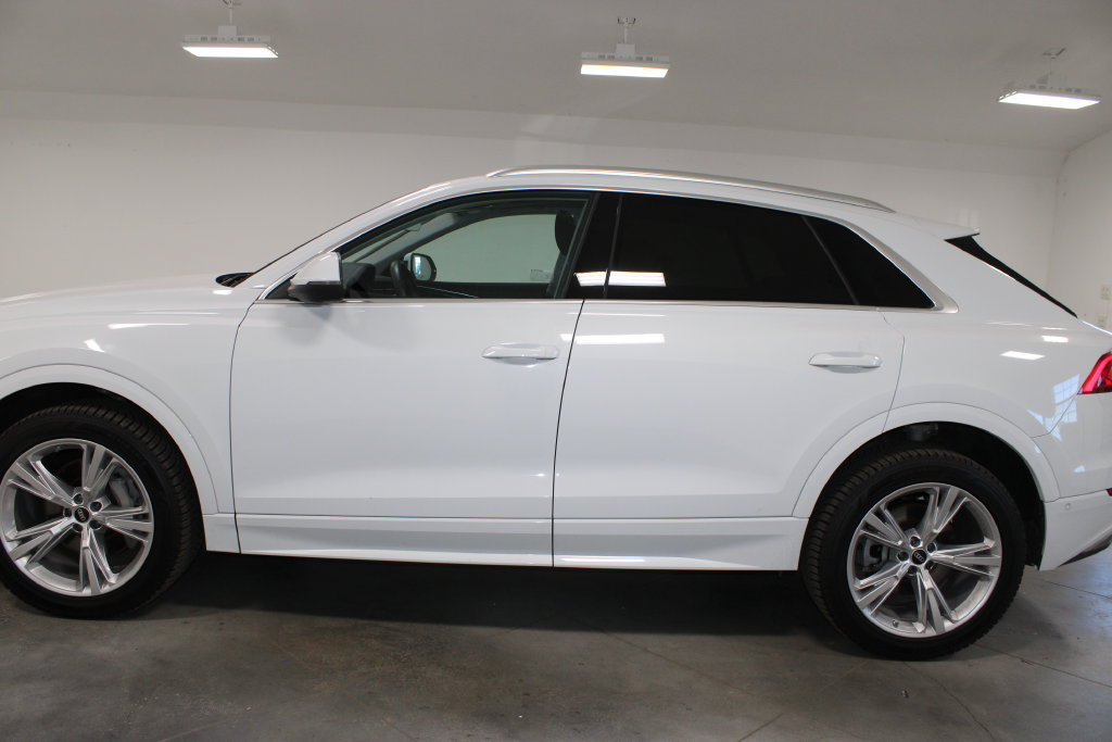 Used 2023 Audi Q8 Premium w/ Convenience Package AWD/4WD image 6