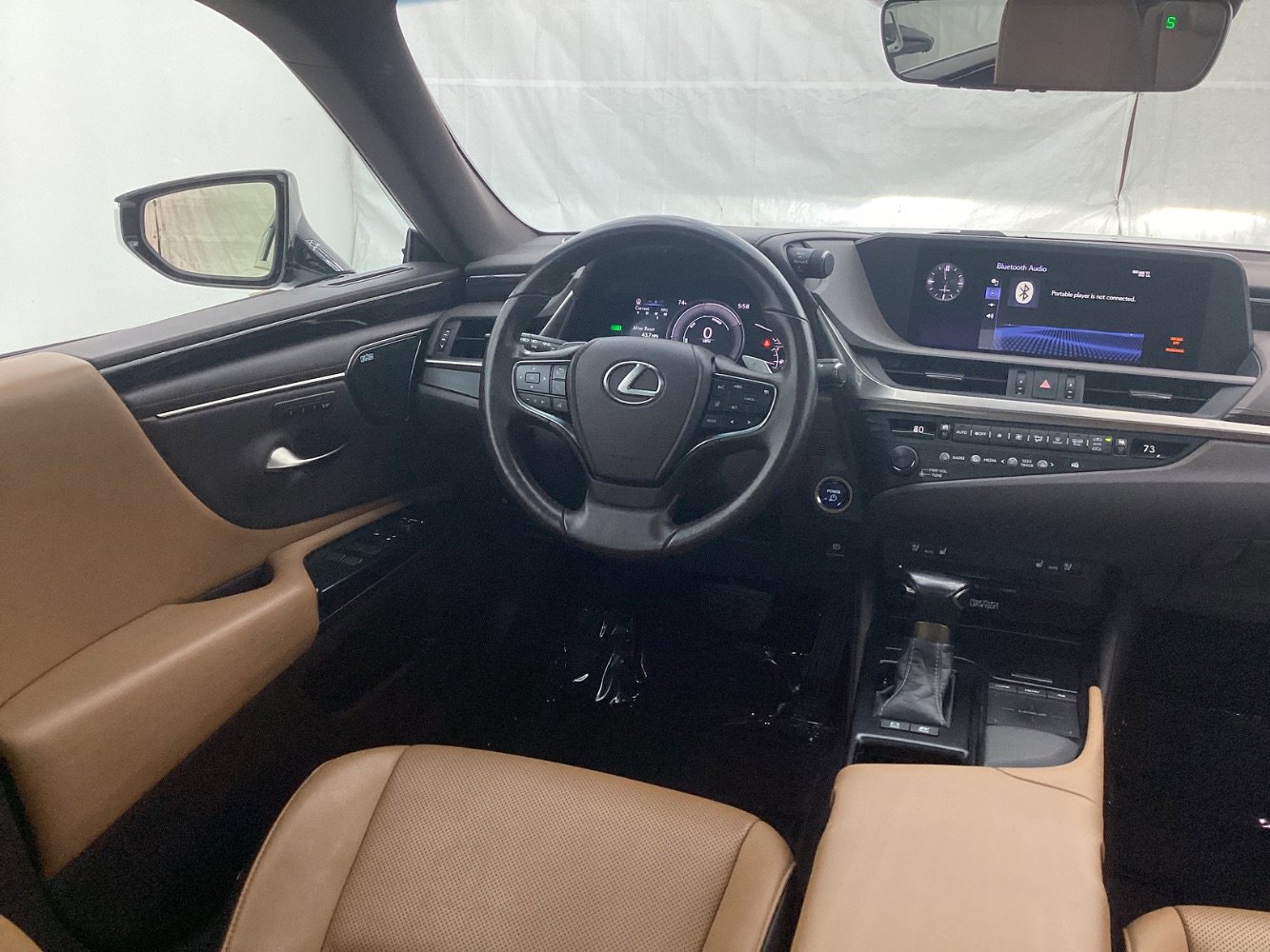 Used 2020 Lexus ES 300h w/ Premium Package image 29