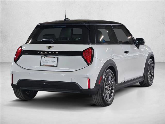Used 2025 MINI Cooper 2-Door Hardtop image 5