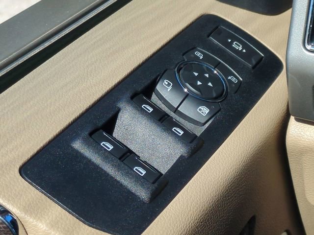 Used 2018 Ford F250 Lariat w/ Chrome Package image 28