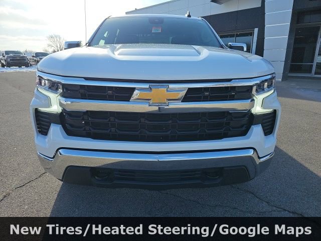 Used 2022 Chevrolet Silverado 1500 LT AWD/4WD image 2