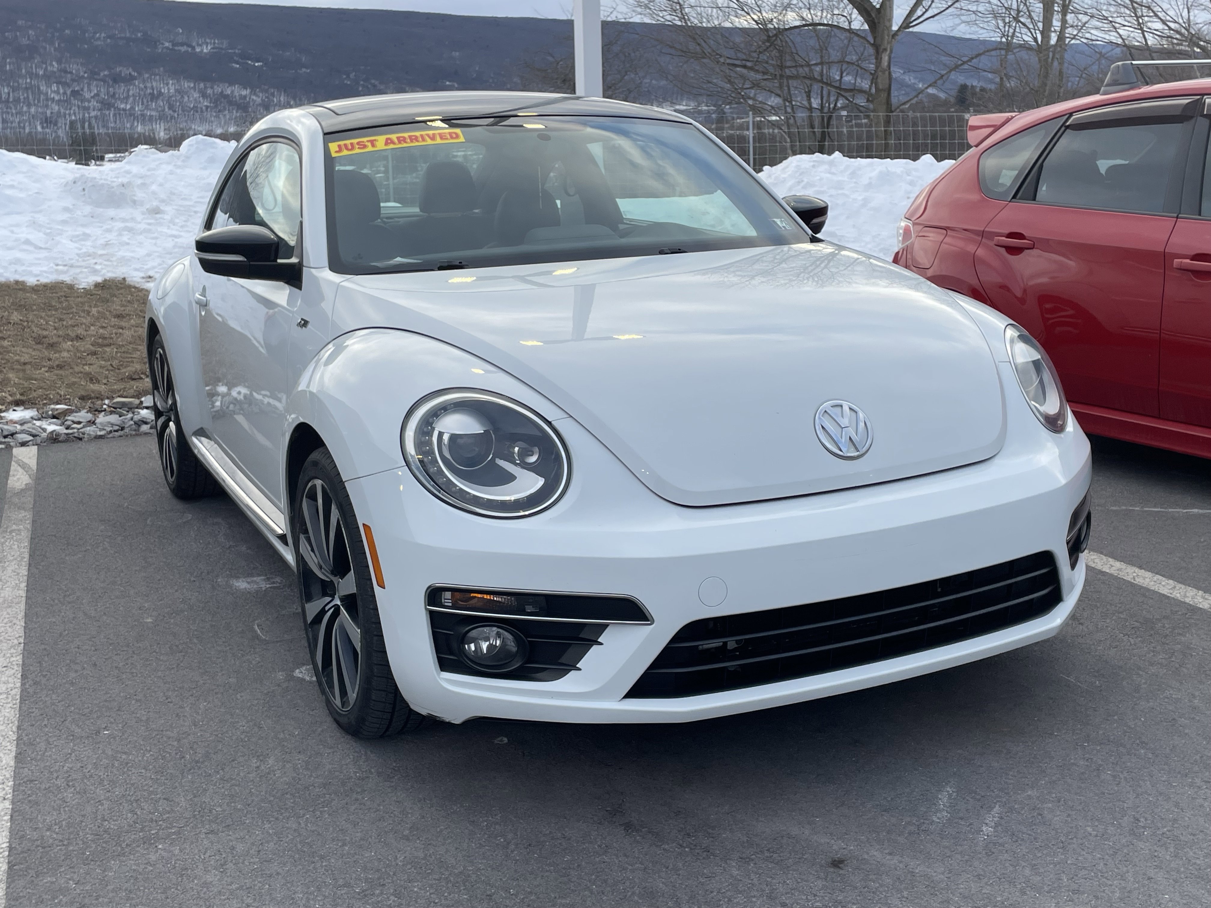 Used 2014 Volkswagen Beetle R-Line image 1