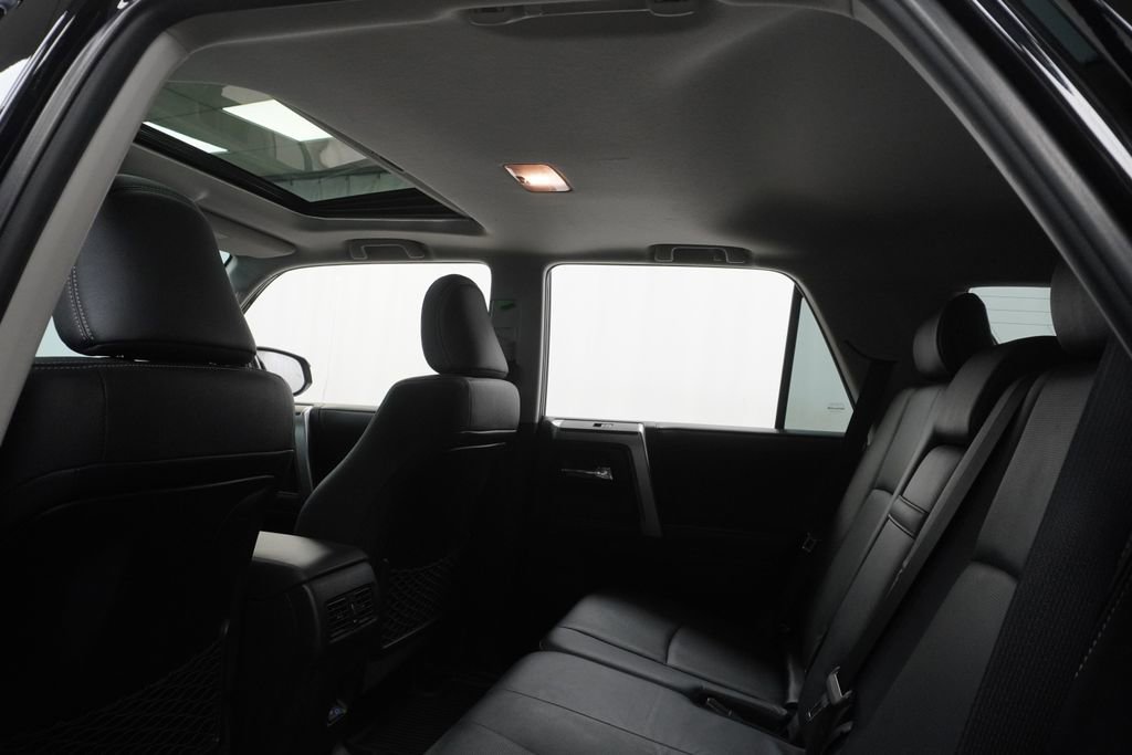 Used 2024 Toyota 4Runner Limited AWD/4WD image 21