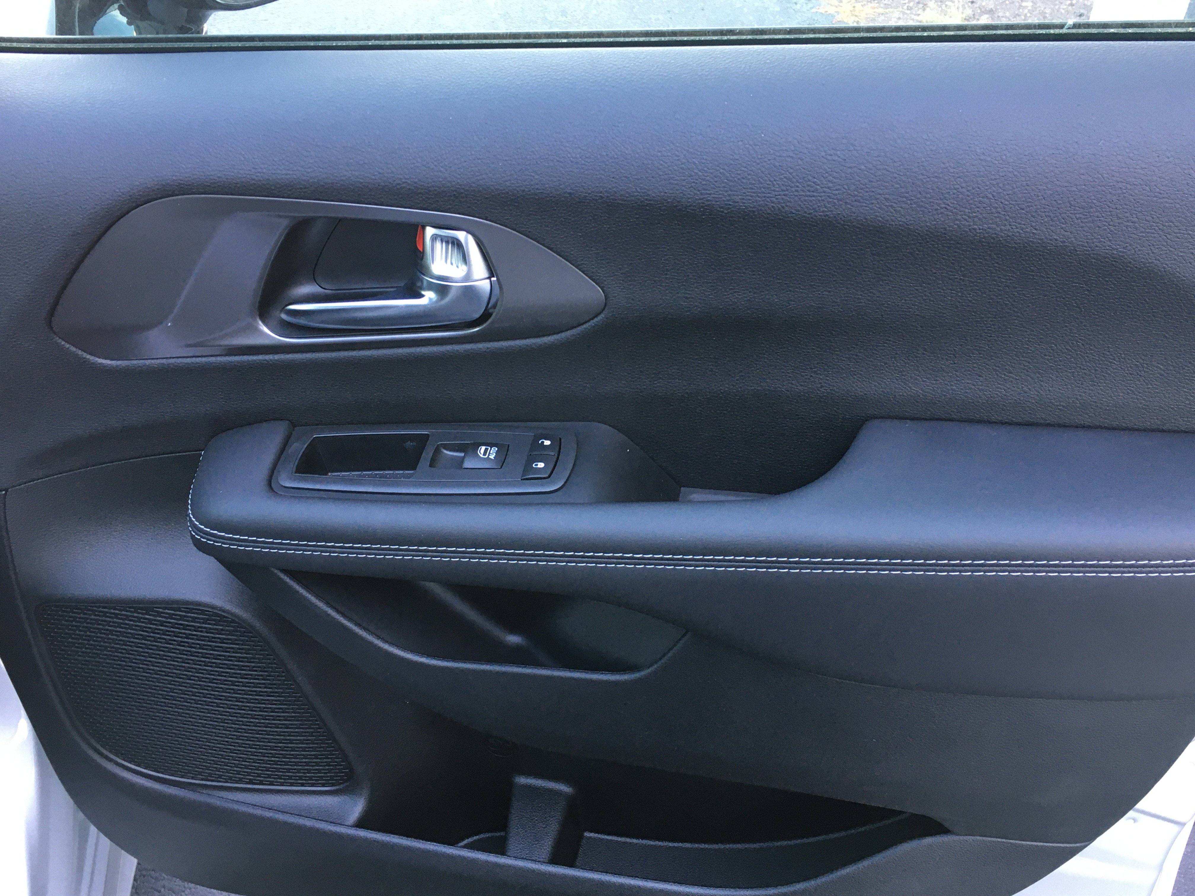 New 2026 Chrysler Pacifica Select w/ S Appearance Package image 22