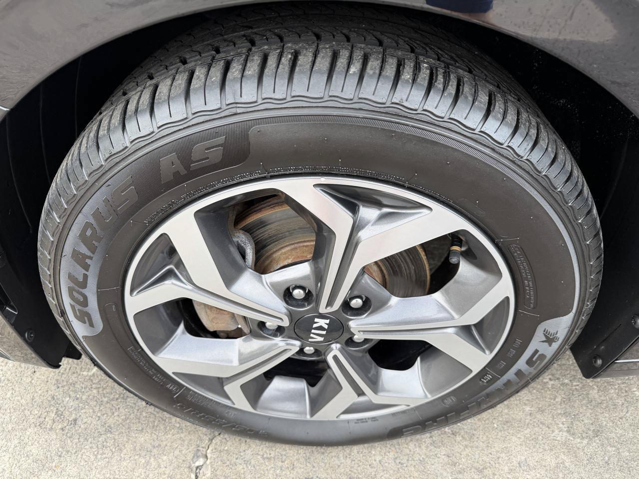 Used 2020 Kia Forte LXS FWD image 16