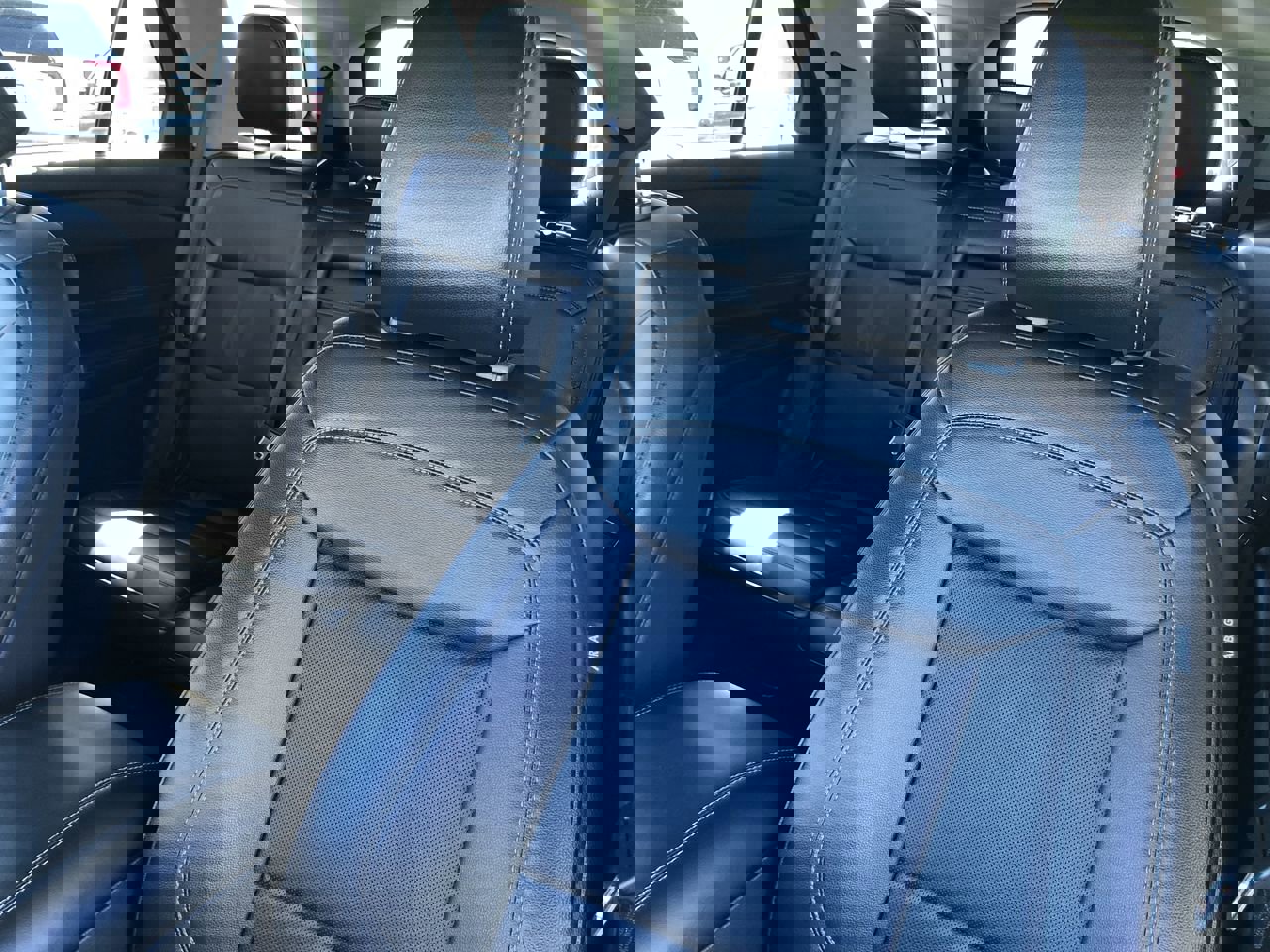 Used 2023 Ford Explorer Limited image 15